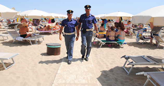polizia-spiaggia-02.jpg (630×330)