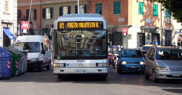 Roma-Atac-bus-81.jpg