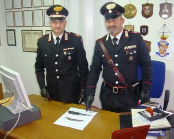 I coltelli sequestrati dai Carabinieri della Stazione di Ceprano