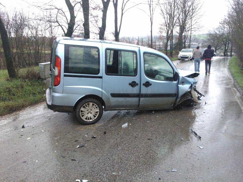 Colleferro - Incidente frontale tra Bmw e Fiat