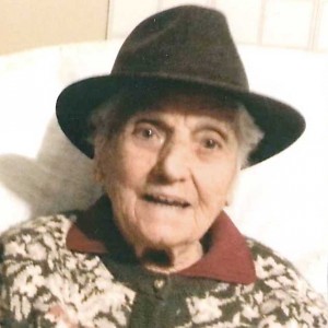 L’allegra centenaria Teresa Fazzalari