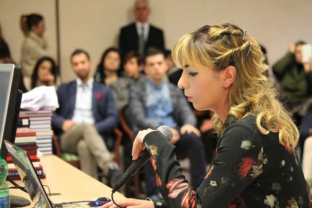 Ilaria De Cesaris neolaureata in Scienze Infermieristiche Ilaria De Cesaris neolaureata in Scienze Infermieristiche