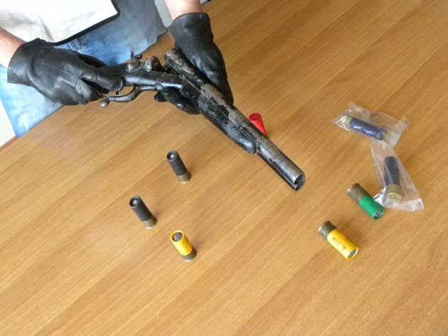 Ariccia. Fucile a canne mozze e relativo munizionamento. Arrestato 35enne del posto