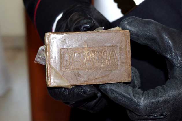 Roma. Recuperati dai Carabinieri 31Kg di hashish “Obama”. Erano in un’auto parcheggiata per strada...