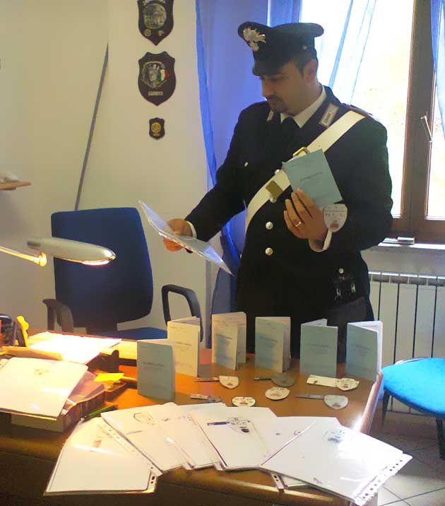 Nemi. Sequestrate 8 licenze “noleggio con conducente” irregolarmente ottenute. Denunciati i titolari