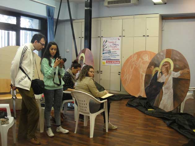 Le tavole della Via Crucis di Colleferro oggetto di studio per gli allievi dei Licei Artistici di Velletri e di Anagni