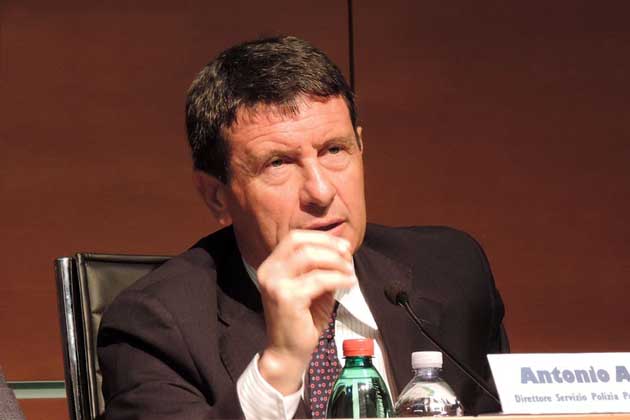 Antonio Apruzzese, Direttore del Servizio Polizia Postale e delle Comunicazioni