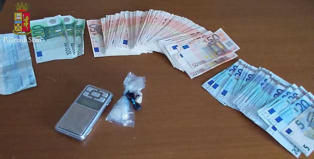 Sequestrati 9000 euro in contanti