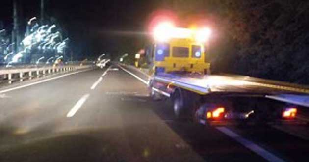 Carro attrezzi notte