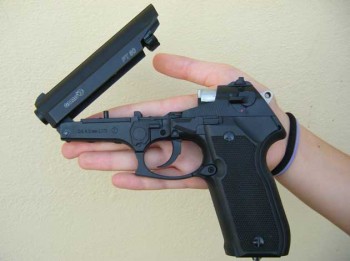 pistola giocattolo