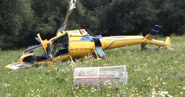 L’elicottero AS 350 del Servizio antincendio della Protezione Civile precipitato. Rieti. Lago del Salto.