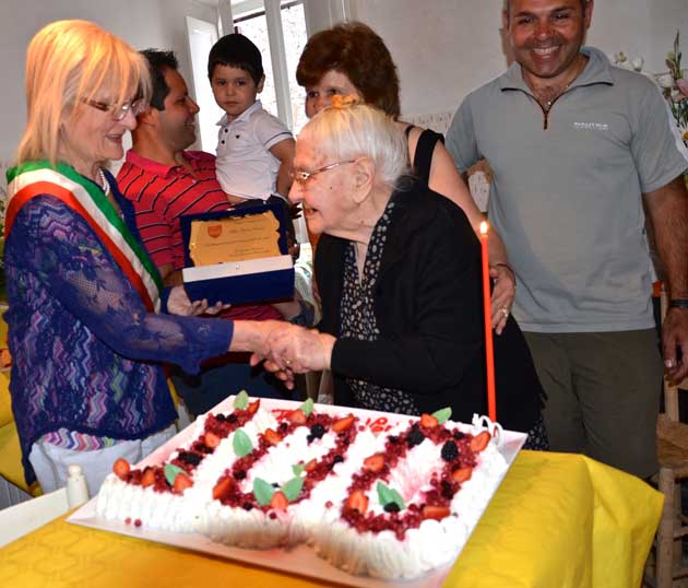 Segni. Lucia Valenzi festeggia 100 anni