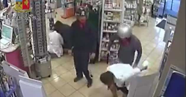 Velletri. Rapina alla farmacia comunale