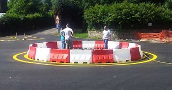 Rocca Priora. La nuova rotatoria su Via Tuscolana