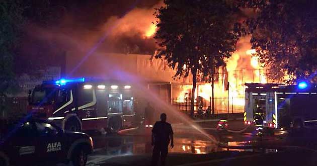 Aprilia. Mega incendio alle Aziende Ortofrutticole Martufi