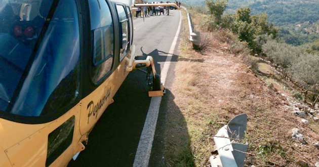 Per evitare un’auto cade col quod in un dirupo sulla provinciale per Fumone.