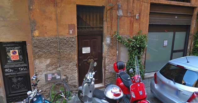 Roma. Vicolo della Penitenza 11a