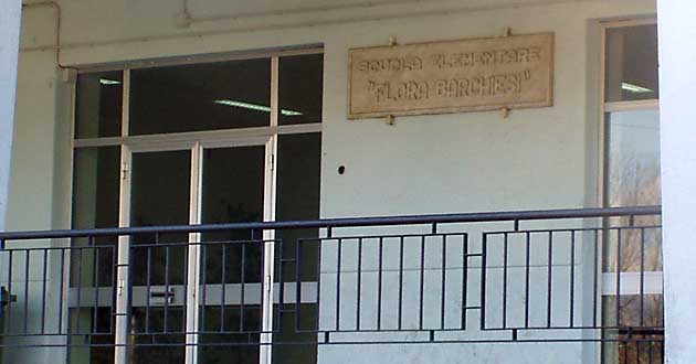 Colleferro Scalo. L’ingresso della Scuola Elementare “Flora Barchiesi”