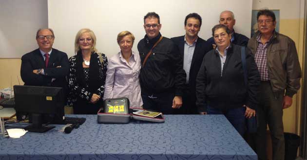 Segni. Consegnato il defibrillatore alla Scuola Media “Don Cesare Ionta”. I fondi raccolti con la “Giornata della Prevenzione”