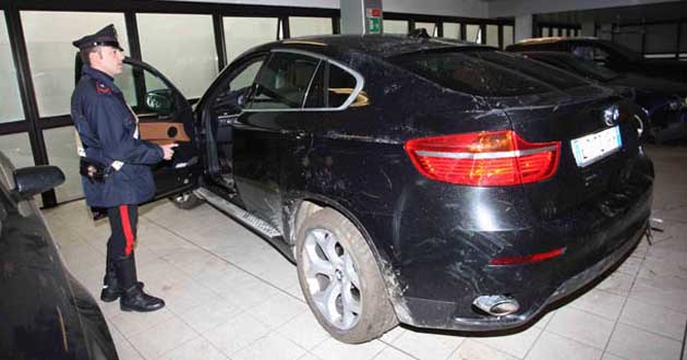 auto-rubate-carabinieri.