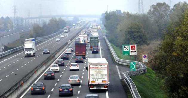 autostrada traffico bloccatof
