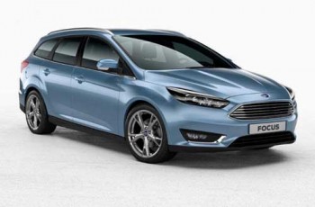 Domenica 23 Novembre Suor Paola alla Ford Car Service di Colleferro con la nuova Focus 2015
