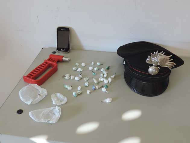 La coca sequestrata dai Carabinieri di Ceccano