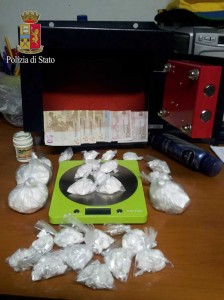 Polizia di Stato cocaina in un box