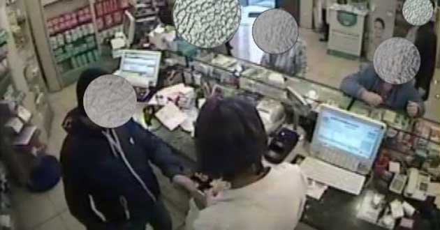 Rapina-Farmacia-Carabinieri-Roma