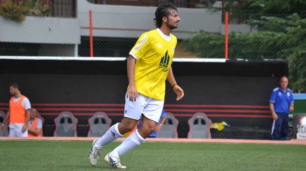 Il 30enne centrocampista Mauro Ferrazza