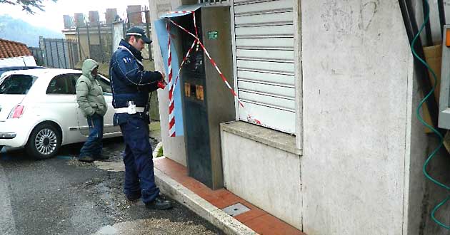 Rocca di Papa i sigilli apposti al distributore di carburante