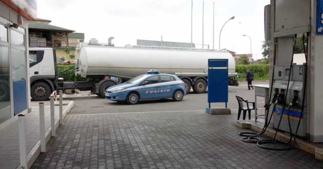 polizia-distributore