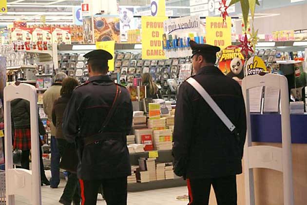 carabinieri-in-supermercato-630