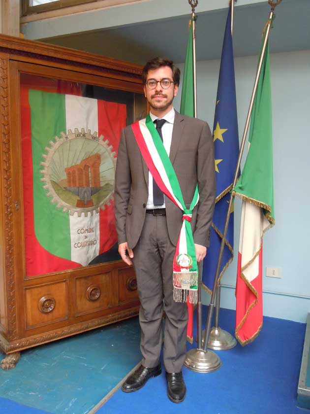 Sindaco-Sanna-bandiere