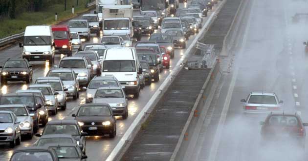autostrada-traffico-maltempo