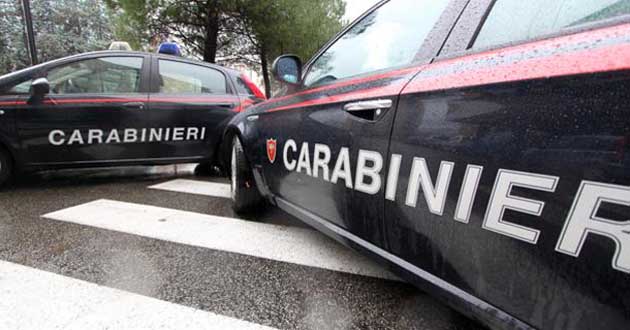 carabinieri-auto-pioggia