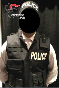 Le foto rinvenute dai Carabinieri sul tablet di uno dei finti poliziotti arrestati (2)
