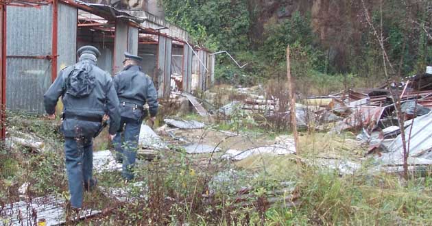 Velletri-GdF-sequestrata-area-rifiuti-speciali-01