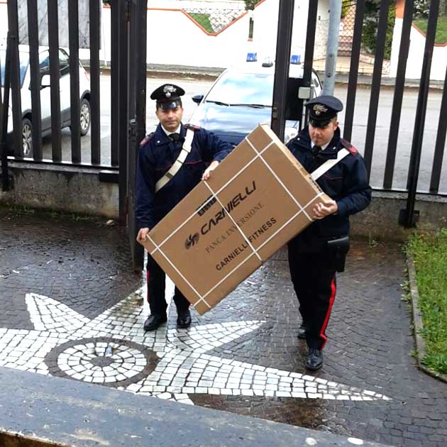 CC-Furto-panche-ginniche