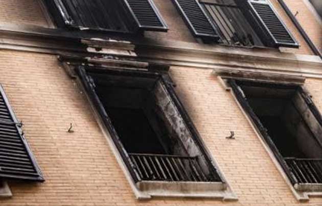 incendio-via-del-governo-vecchio-01