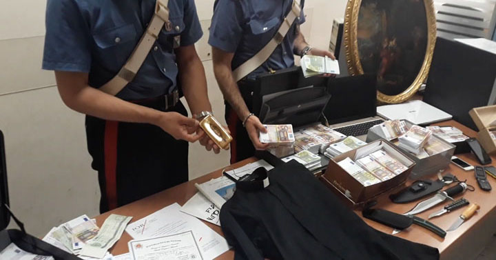 2018_06_21 CENTRO - Truffe 26 Indagati (8)