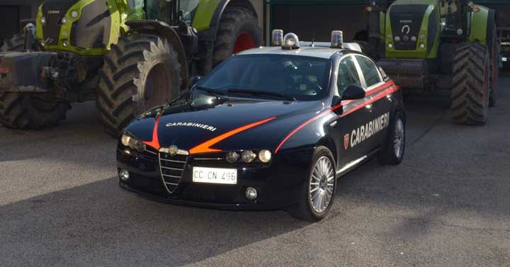 Carabinieri-furti-trattori-attrezzi-agricoli-01