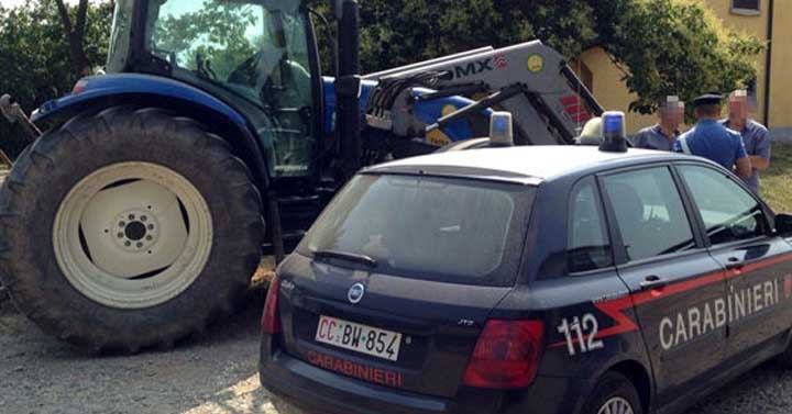 Carabinieri-furti-trattori-attrezzi-agricoli-05