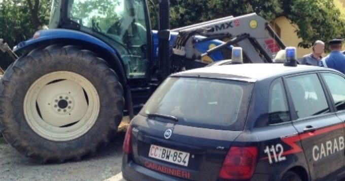 Carabinieri-furti-trattori-attrezzi-agricoli-06