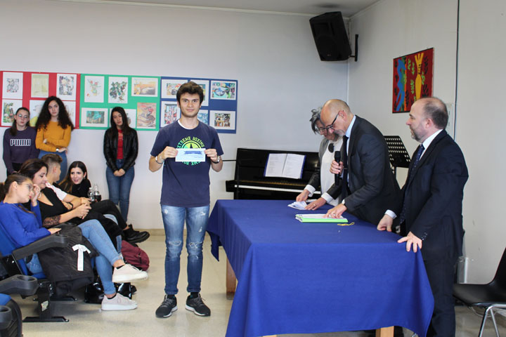 Colleferro-Borse-di-studio-Liceo-Marconi-2019-12-29