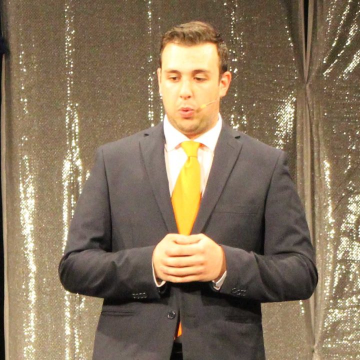 Colleferro-Cambia-la-famiglia-con-un-click-q-12