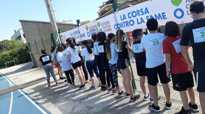 Colleferro-Corsa-contro-fame-IC-Margherita-Hack-9