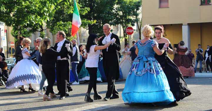 Colleferro-Festa-della-Repubblica-2019-ballo-f-17
