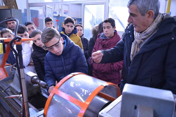 Colleferro-Itis-Cannizzaro-concorso-Crea-la-tua-aula-smart-12