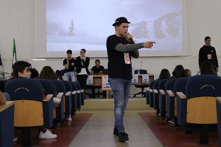 Colleferro-Itis-Cannizzaro-concorso-Crea-la-tua-aula-smart-23